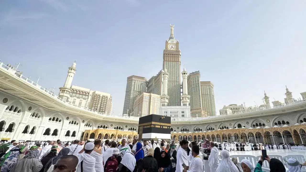 14 Nights Luxury Umrah Package