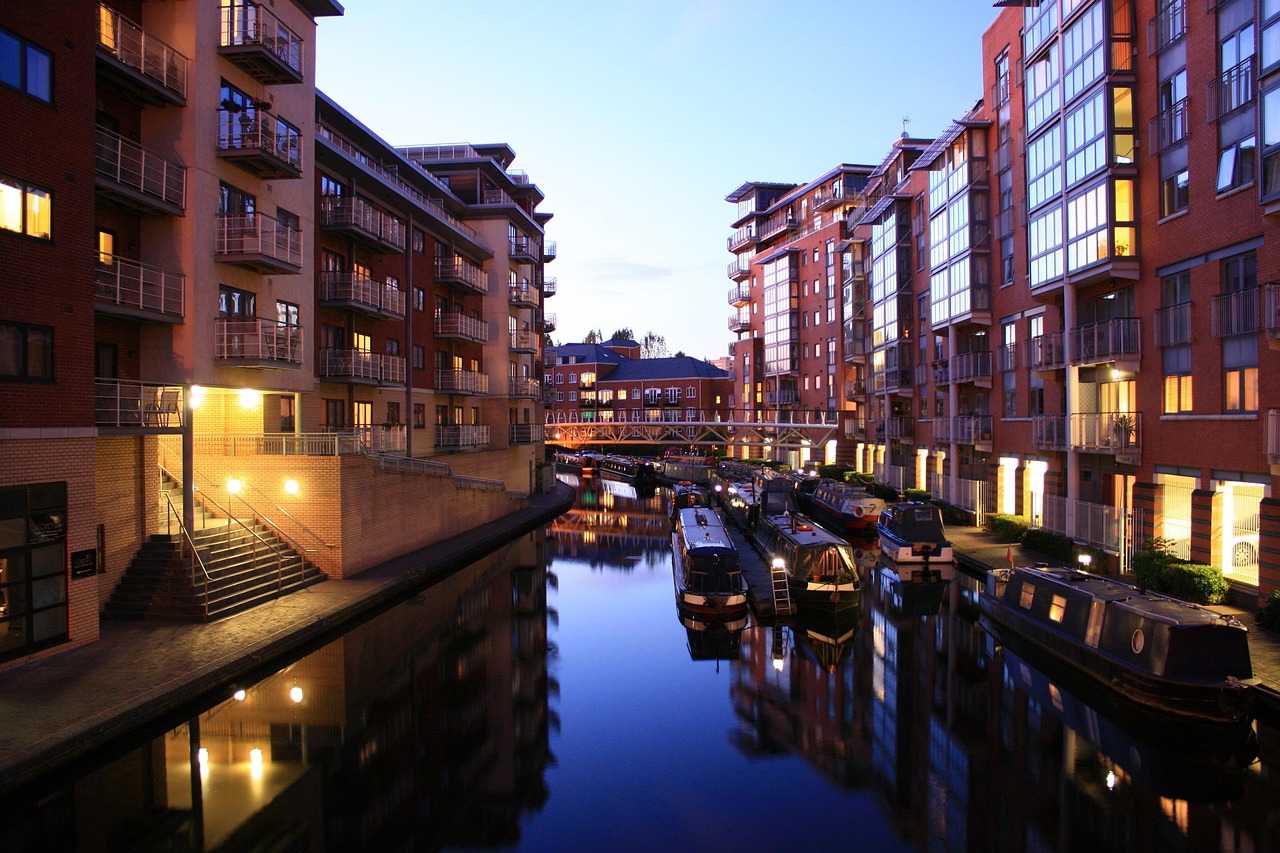 Birmingham-Umrah Packages