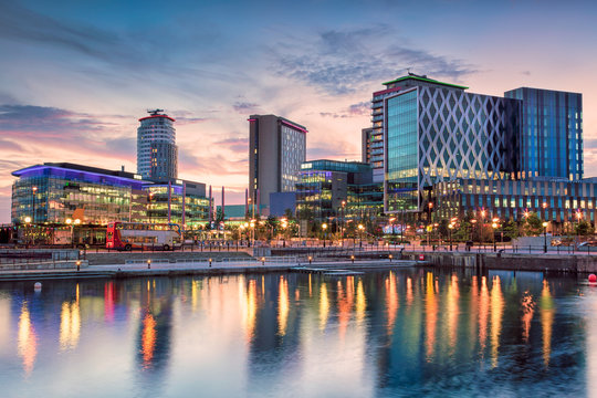 Manchester Umrah Packages