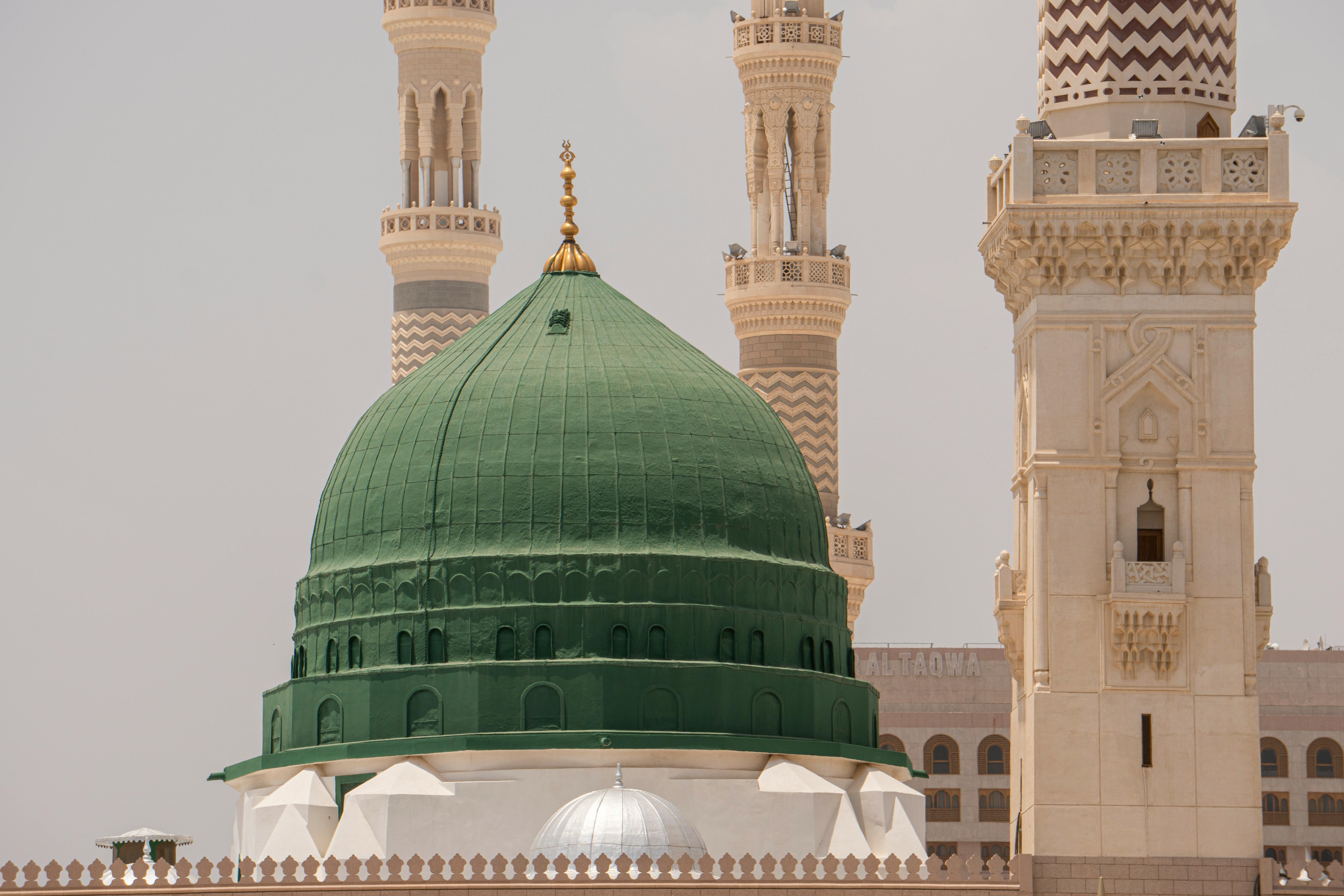8 Nights 3 Star Umrah Package