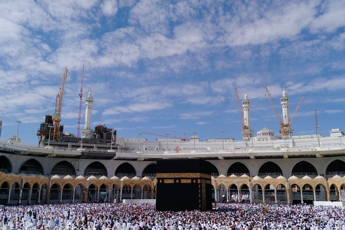 7 Nights 4 Star Umrah Package