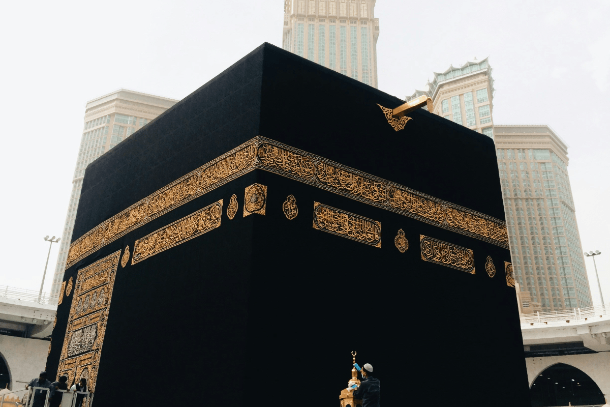 12 Nights 4 Star Umrah Package