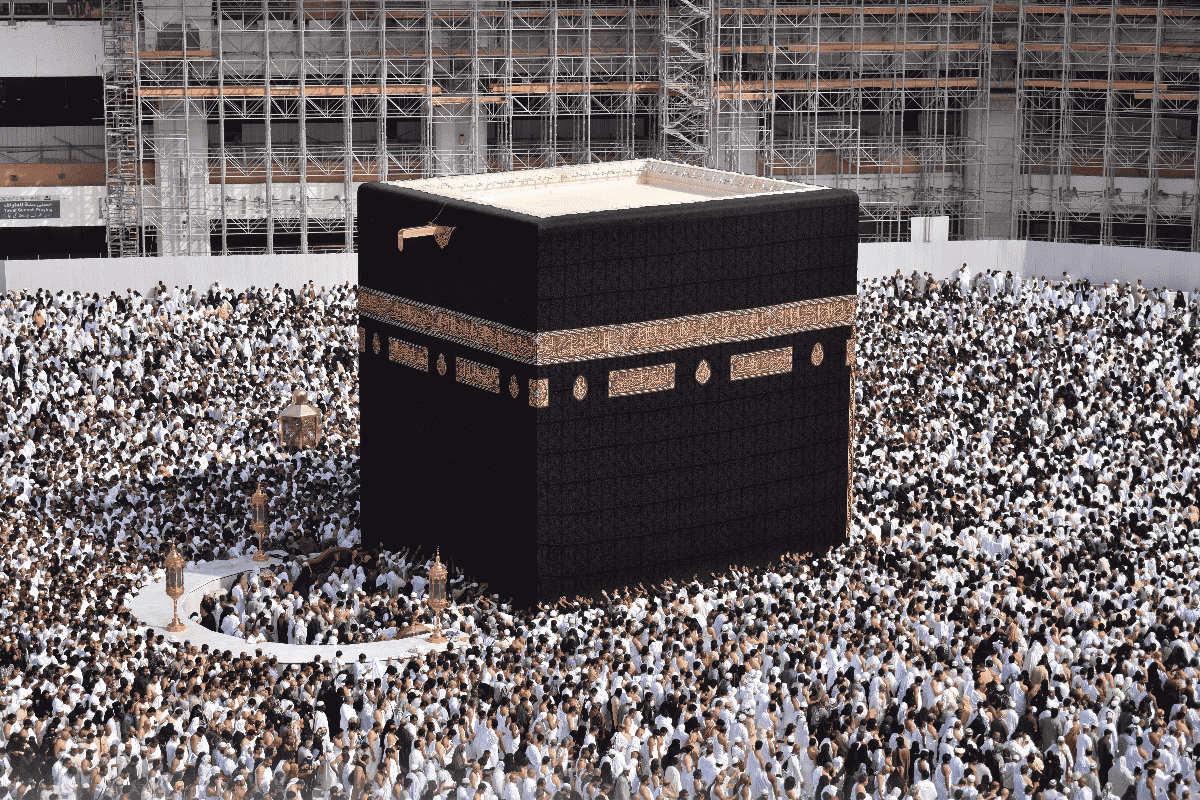 What is the price of Umrah in Ramadan 2027 with Travelshook?